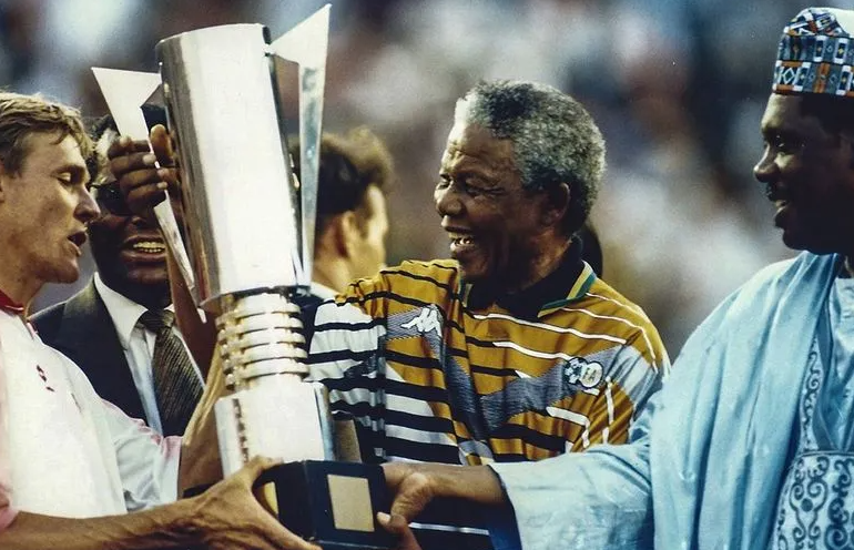 Bafana Bafana 1996 Afcon-winner OFFERS himself to Kaizer Chiefs